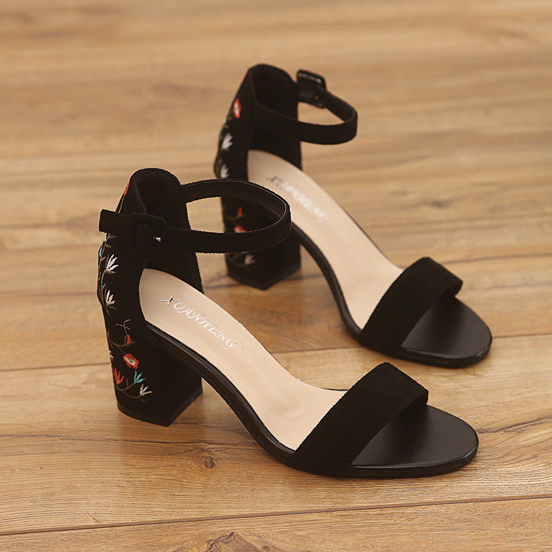 Spring New Summer Spot Color One Size Rubber Buckle Cloth Temperament Round Head Suede Fashion Sandals