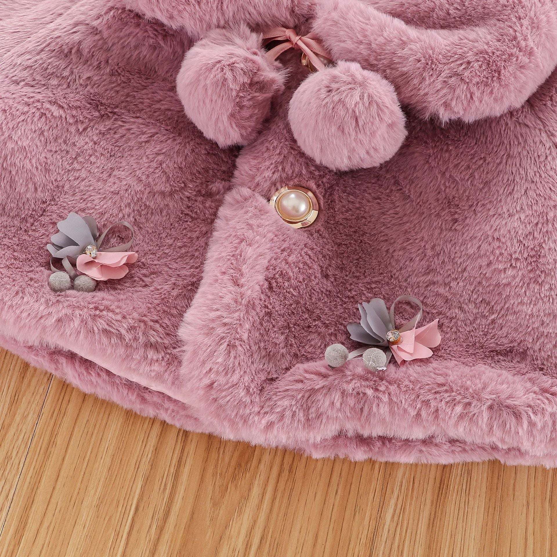 Children's Clothing Warm Sweet And Cute Short Cloak