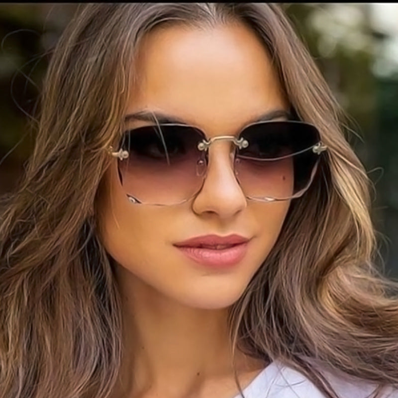نظارة شمسية مربعة للنساء 