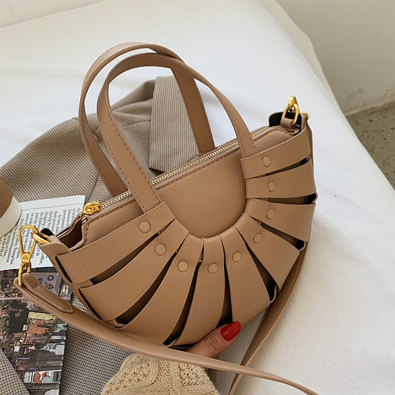 Fashion French Niche Handbag Retro Single Shoulder Messenger Bag
