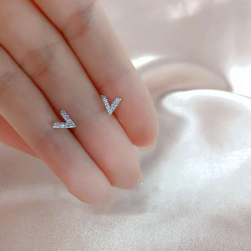 Geometric Letters Vs925 Silver Diamond-Studded Earrings
