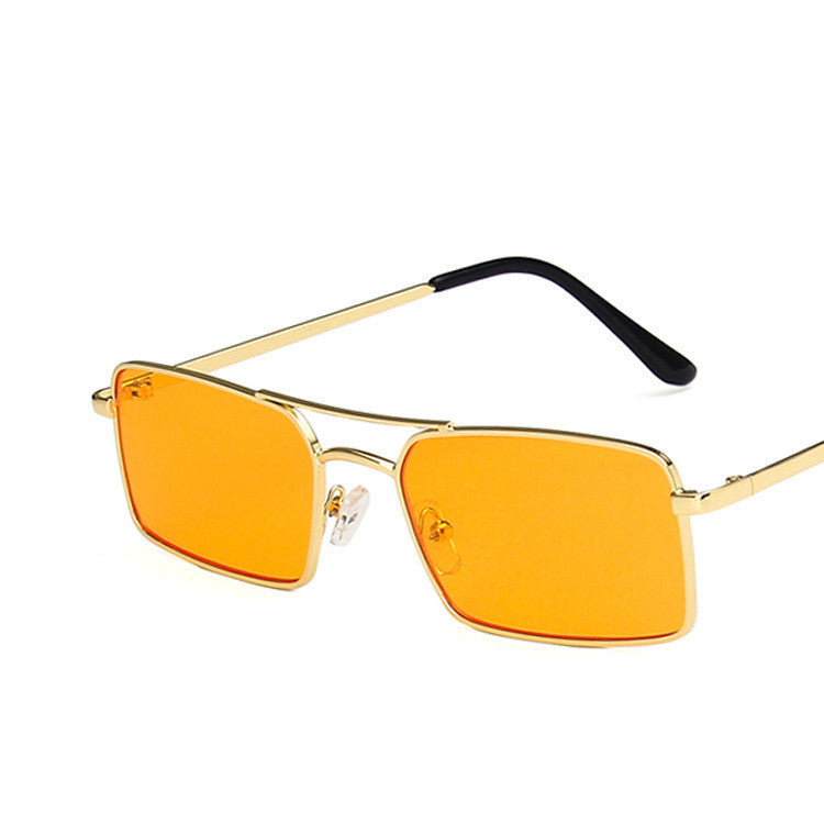 نظارات شمسية معدنية مربعة