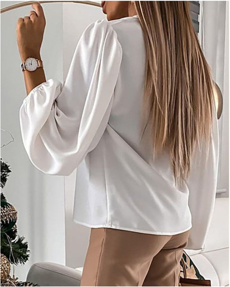 Simple And Loose Long-Sleeved V-Neck Shirt With Chain Decoration