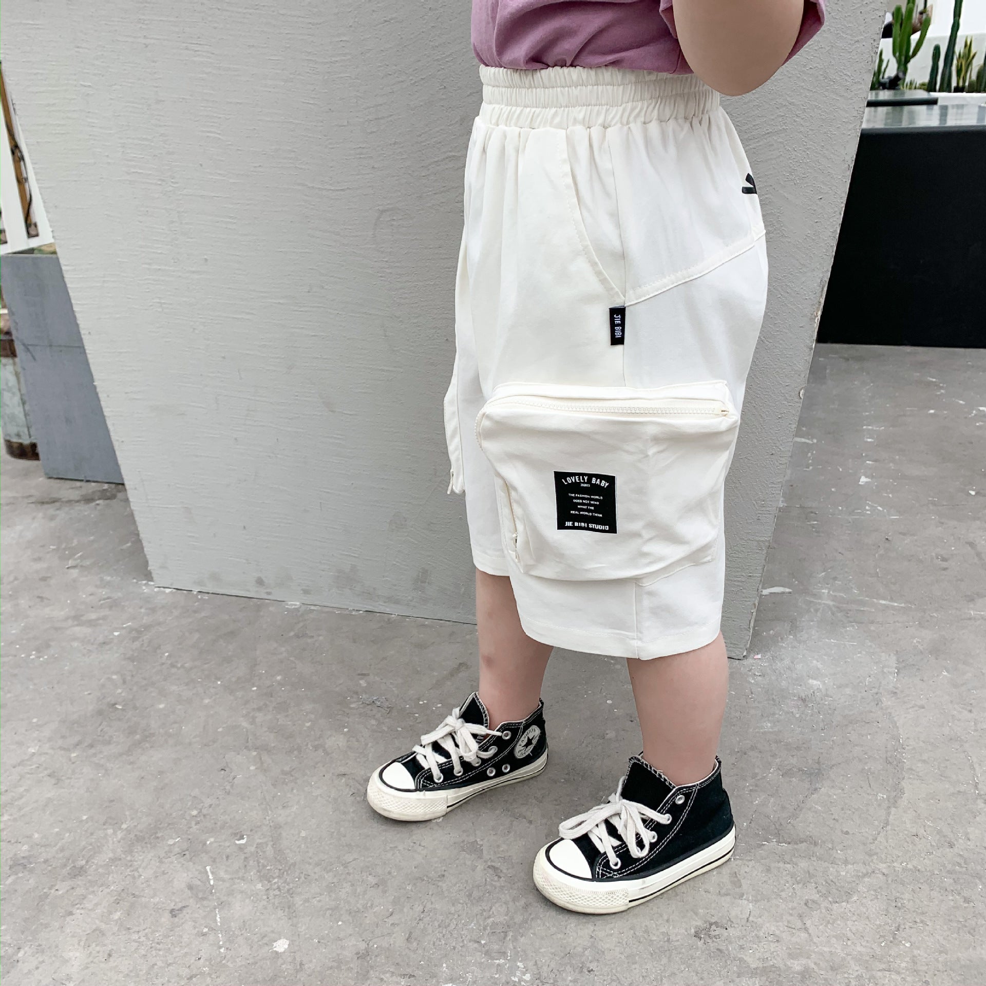 Boys' summer trousers with big pockets