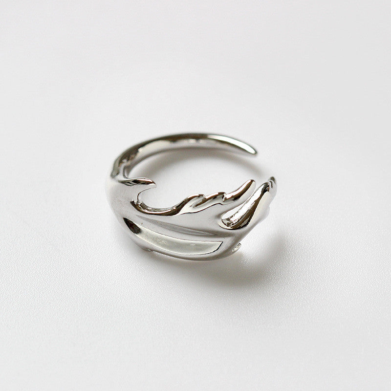 Feathered ring