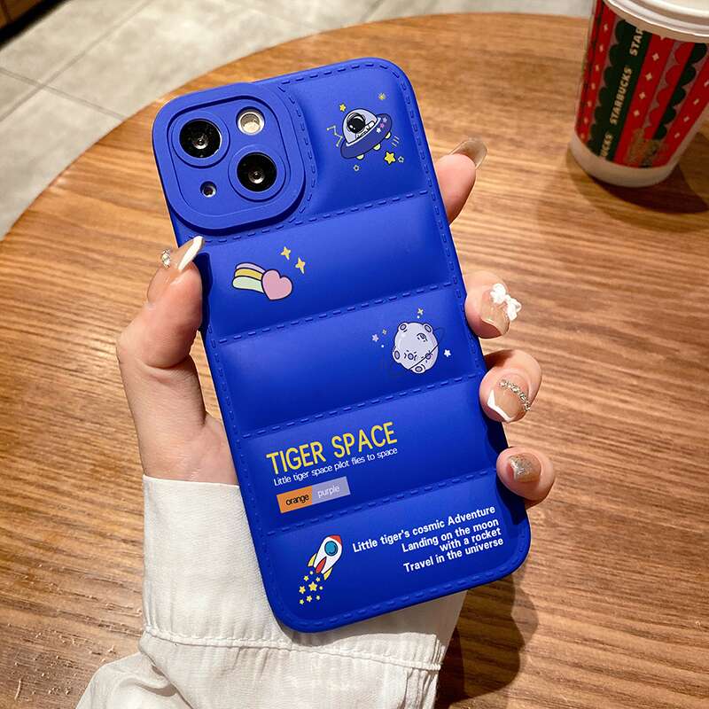 Spaceship Down Jacket Lens All-inclusive Phone Case