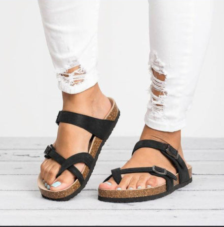 Plover Toe Strap Buckle Comfortable Flat Sandals