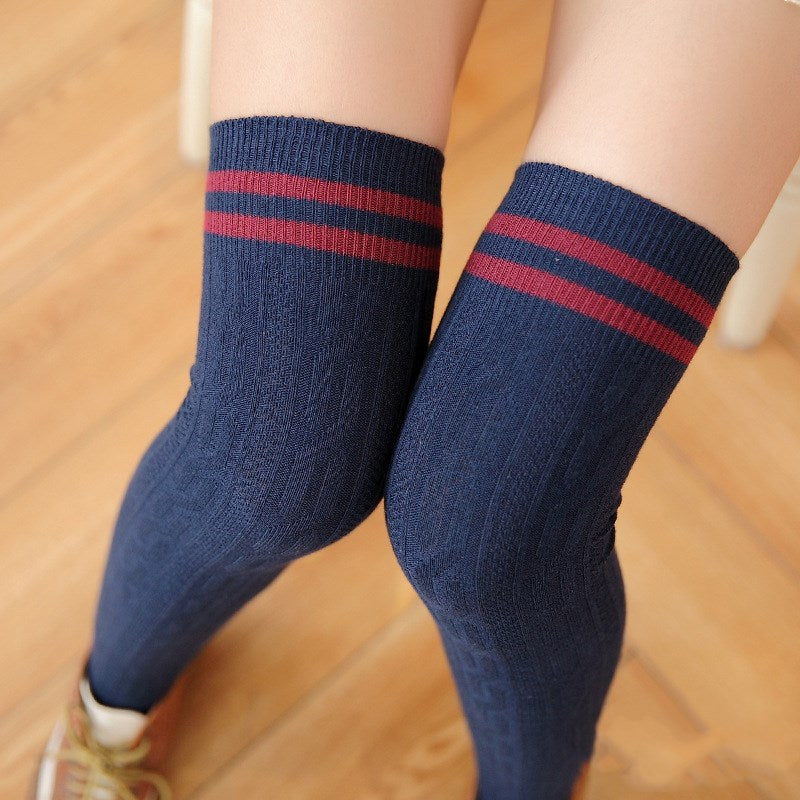 Twist vertical stripe high socks