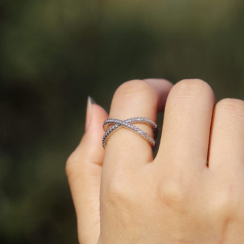 Simple and generous cross ring