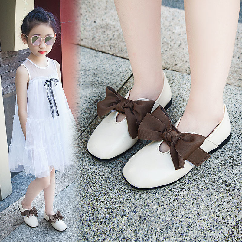 حذاء بناتي جميل ذو فيونكة 