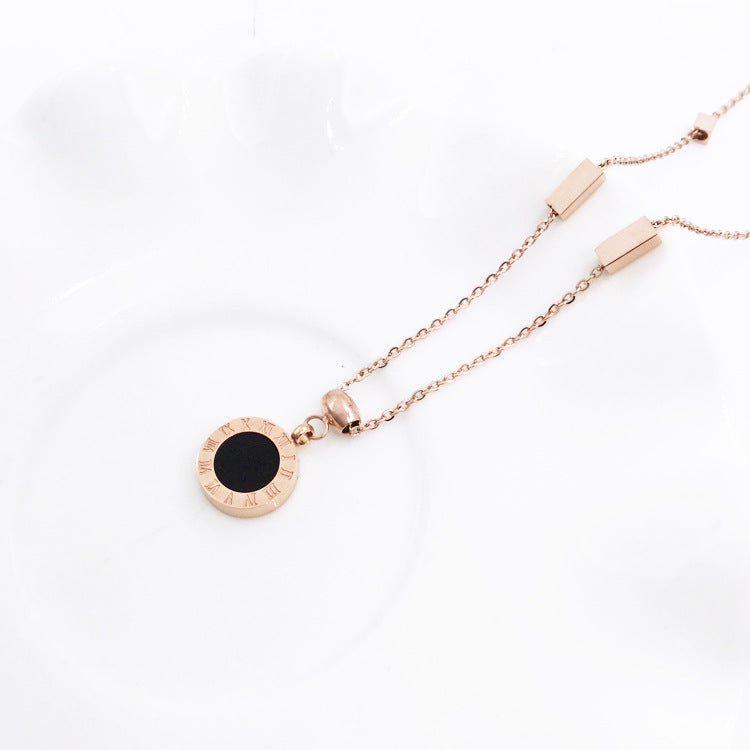 Korean fashion titanium steel plated 18K rose gold black and white double-sided Roman numerals necklace color gold clavicle chain female short chain