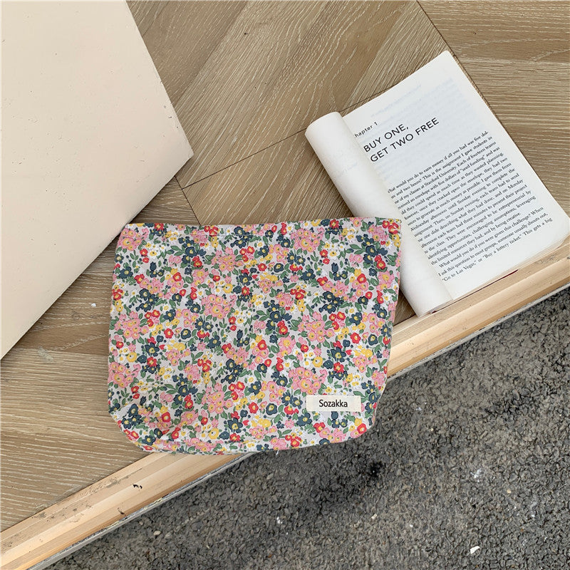 Small Literary Floral Makeup Storage Clutch