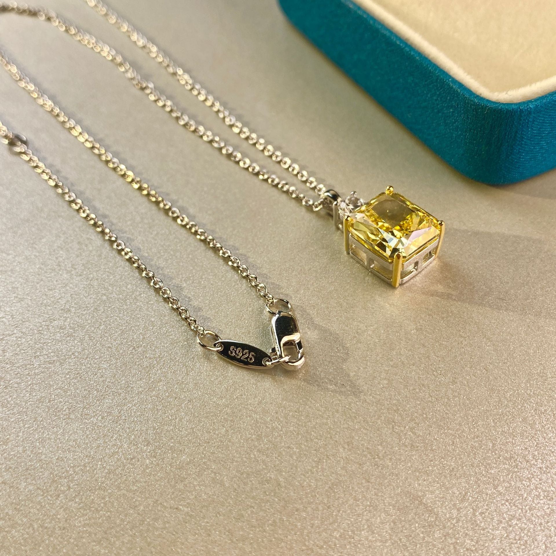 High Carbon Diamond Yellow Ice Flower Silver Necklace For Women