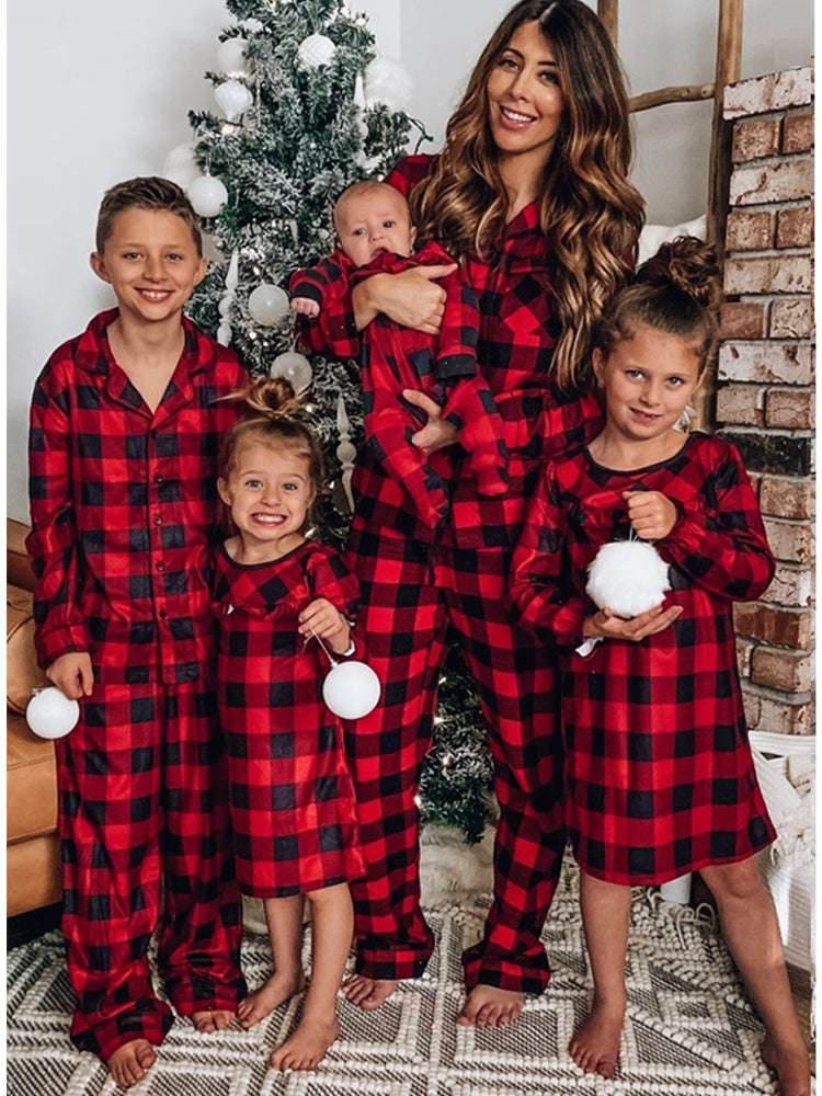 European And American Christmas Parent-child Pajamas Set (by quicklify)