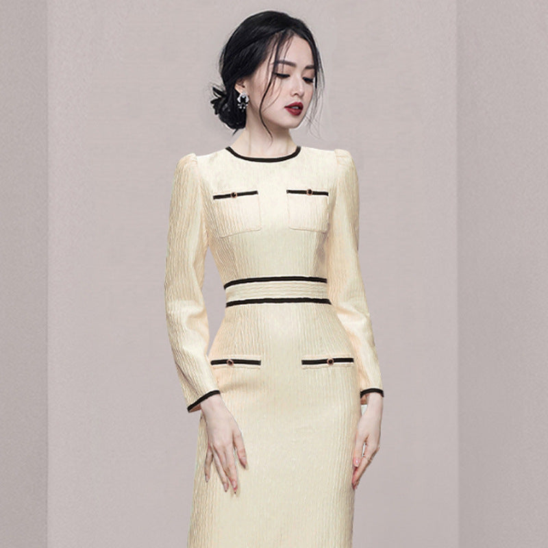Round Neck Contrast Long-sleeved Dress