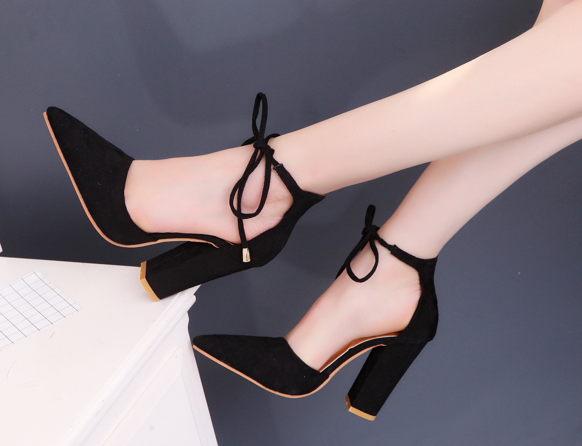 Suede Fashion Thick Heel Pointed Toe Women's Shoes