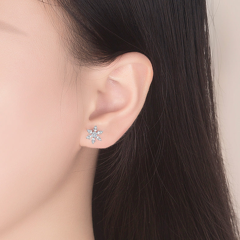 Fashion Personality Zircon Snowflake Earrings Women